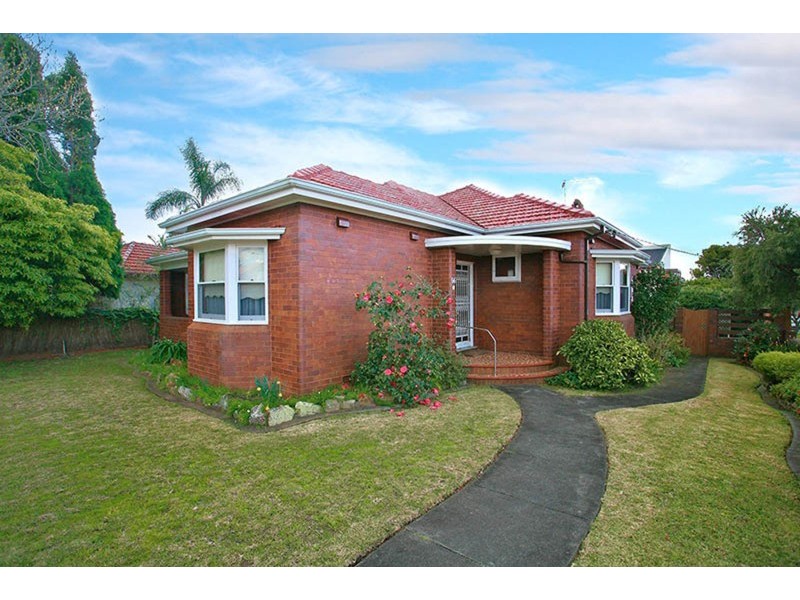 66 Ponyara Road, Beverly Hills NSW 2209