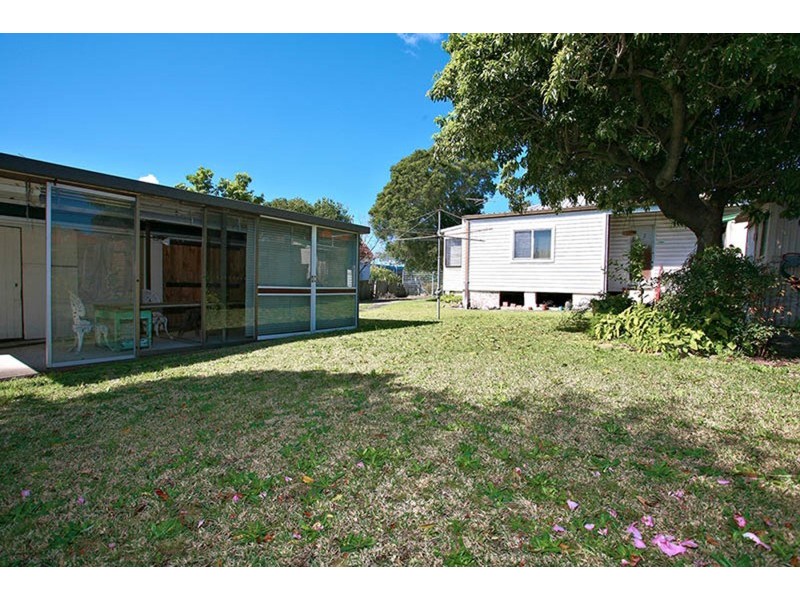 29 St Albans Road, Kingsgrove NSW 2208