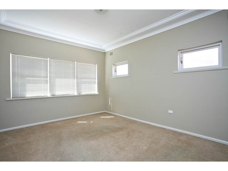 189 Bexley Road, Kingsgrove NSW 2208