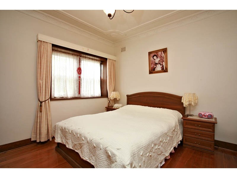 28 Lee Avenue, Beverly Hills NSW 2209