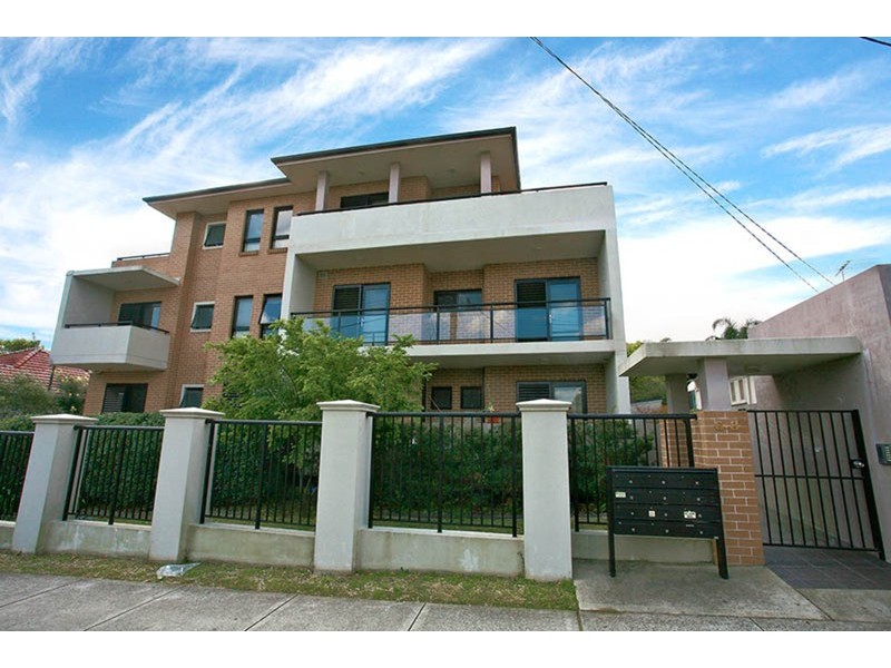 10/6-8 Morotai Avenue, Riverwood NSW 2210