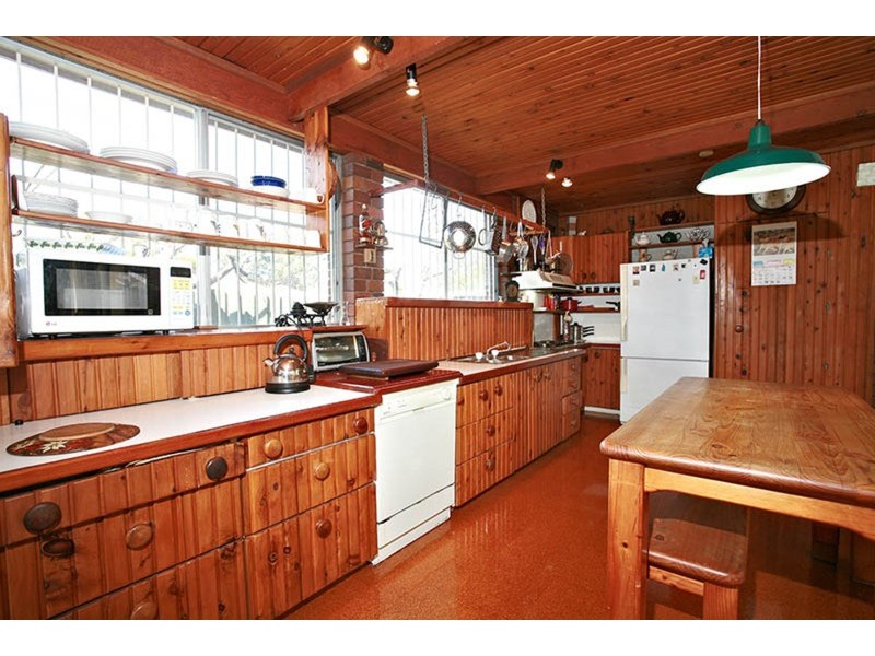 8 Carbethon Crescent, Beverly Hills NSW 2209