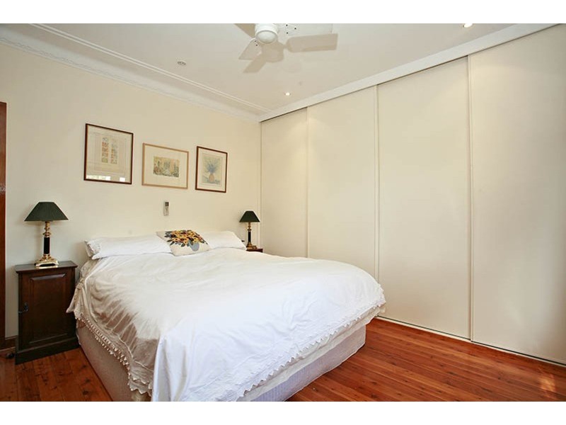 8 Carbethon Crescent, Beverly Hills NSW 2209