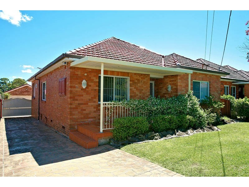 12 Burrell Street, Beverly Hills NSW 2209