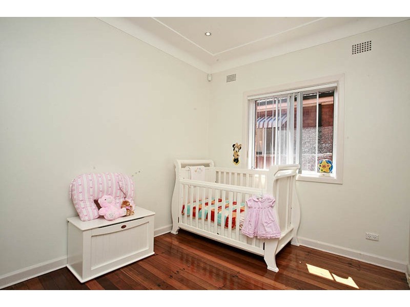 12 Burrell Street, Beverly Hills NSW 2209