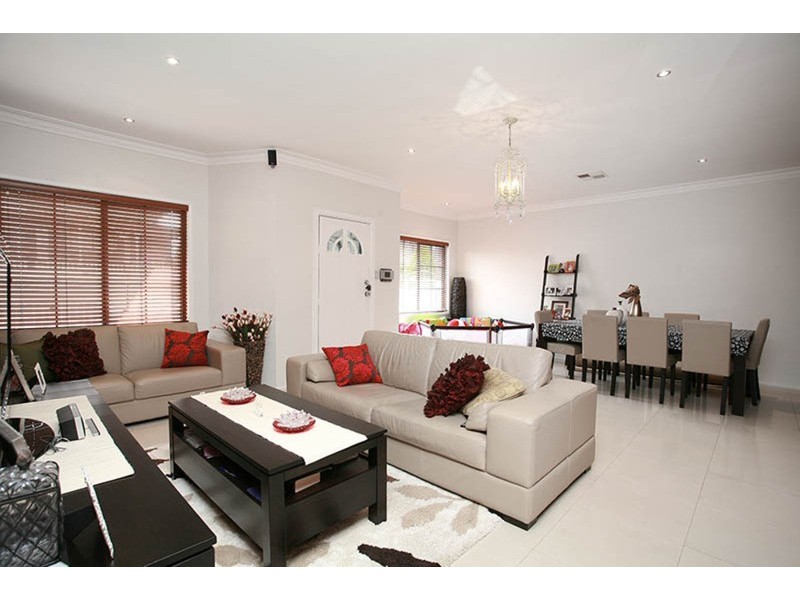 32a Nicoll Street, Roselands NSW 2196