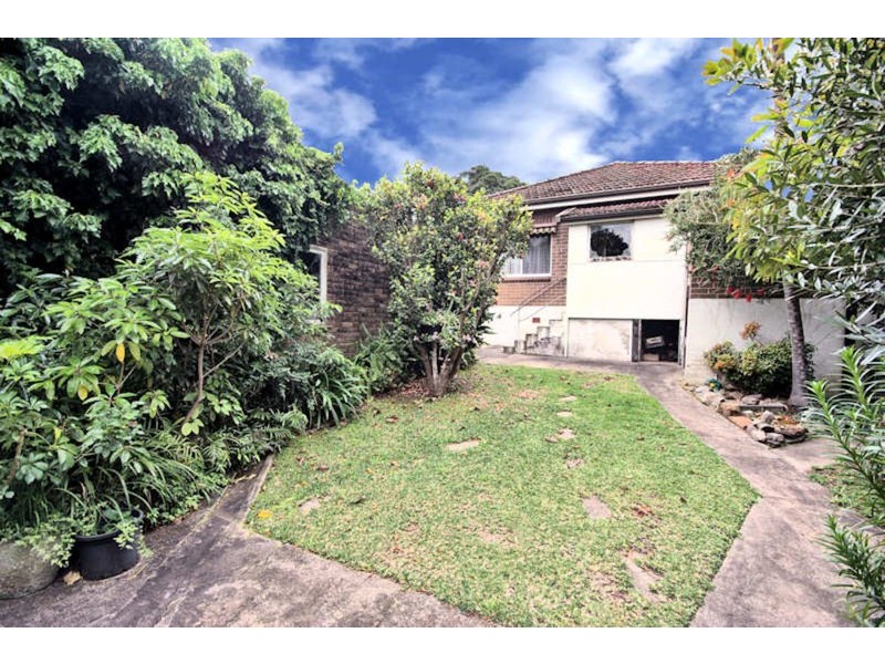 45 Caroline Street, Kingsgrove NSW 2208