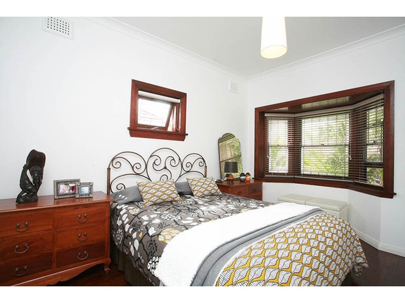 14 Frederick Avenue, Beverly Hills NSW 2209