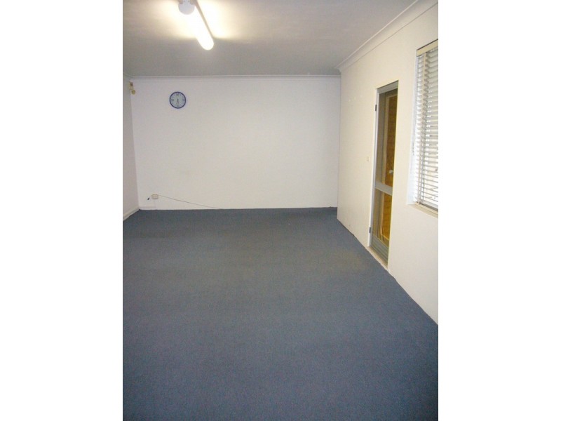 2/25 Graham Road, Narwee NSW 2209