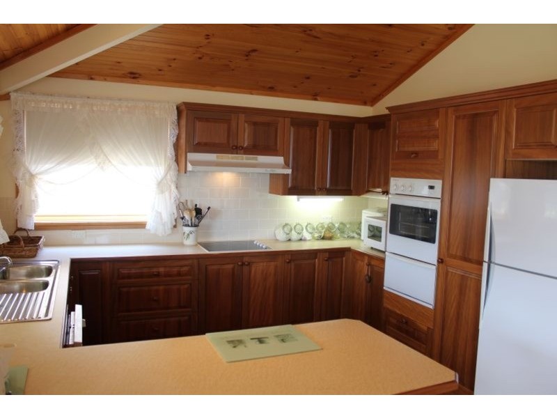 22 The Foredeck Street, Manyana NSW 2539