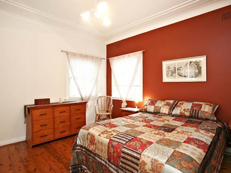 19 Jordan Avenue, Beverly Hills NSW 2209