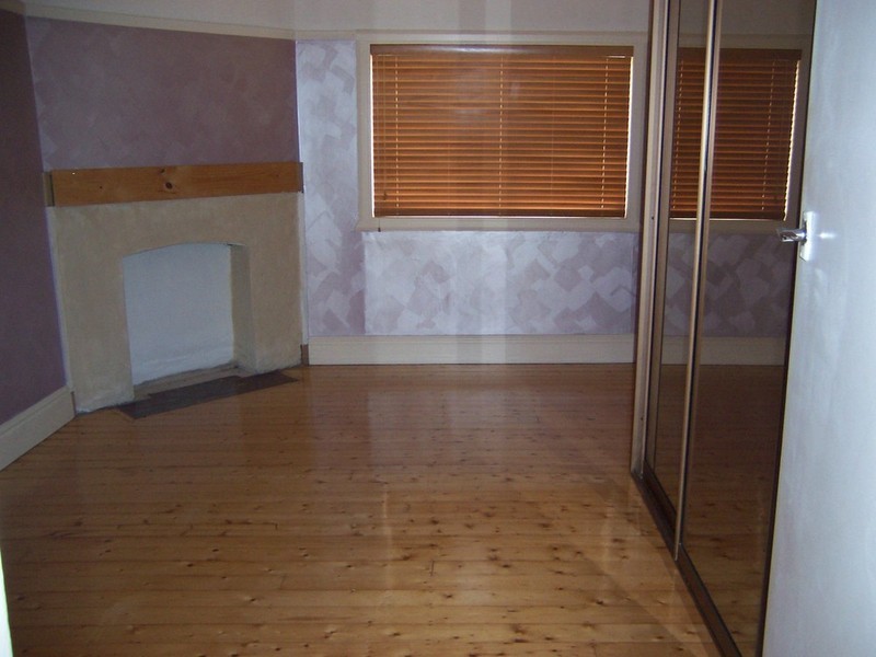 54 Canarys Road, Roselands NSW 2196