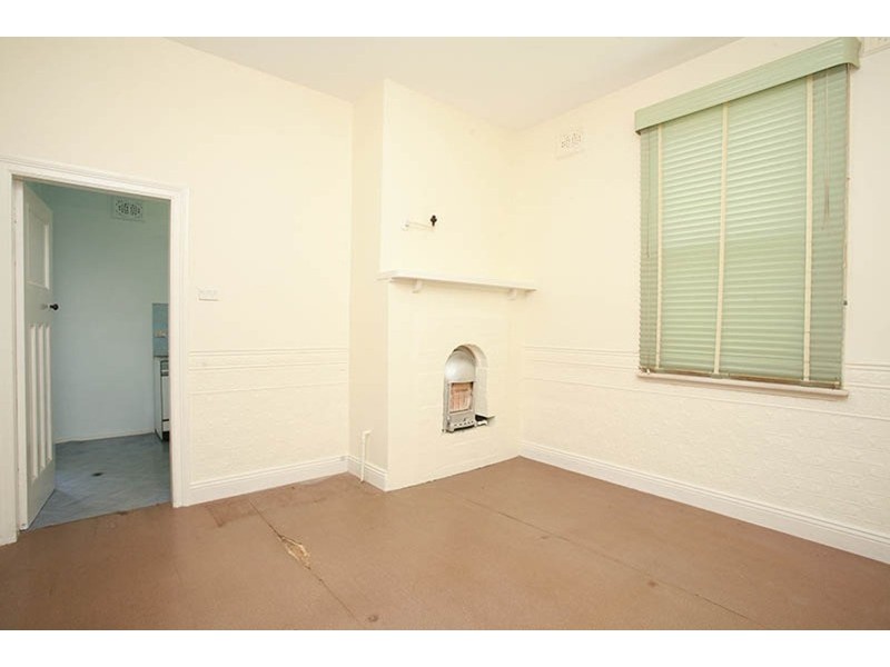 21 Springfield Avenue, Roselands NSW 2196