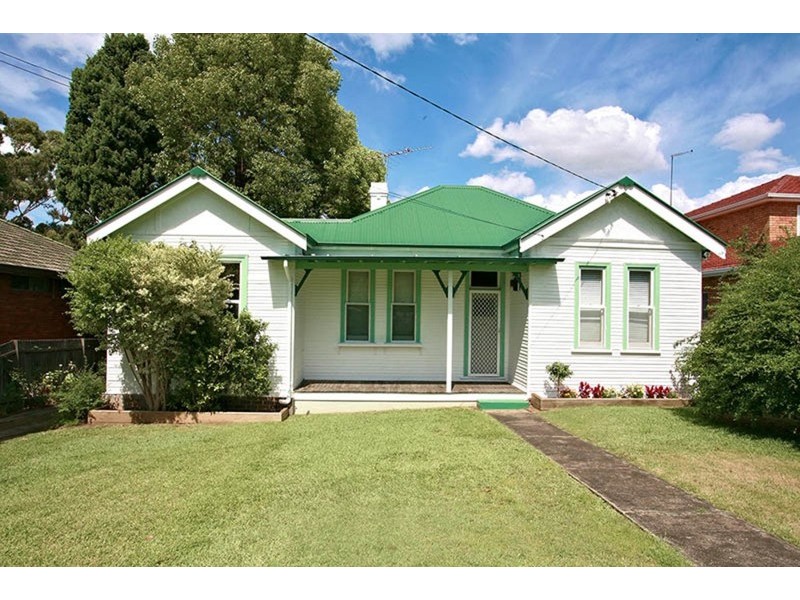 21 Springfield Avenue, Roselands NSW 2196