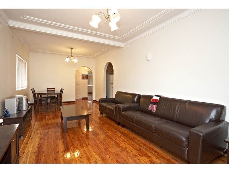 6 Beggs Street, Roselands NSW 2196