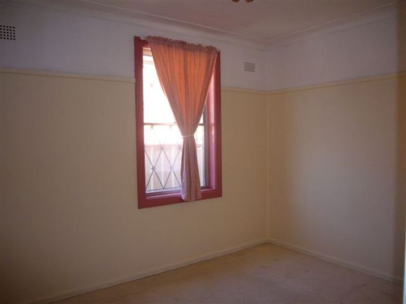 128 Hannans Road, Narwee NSW 2209