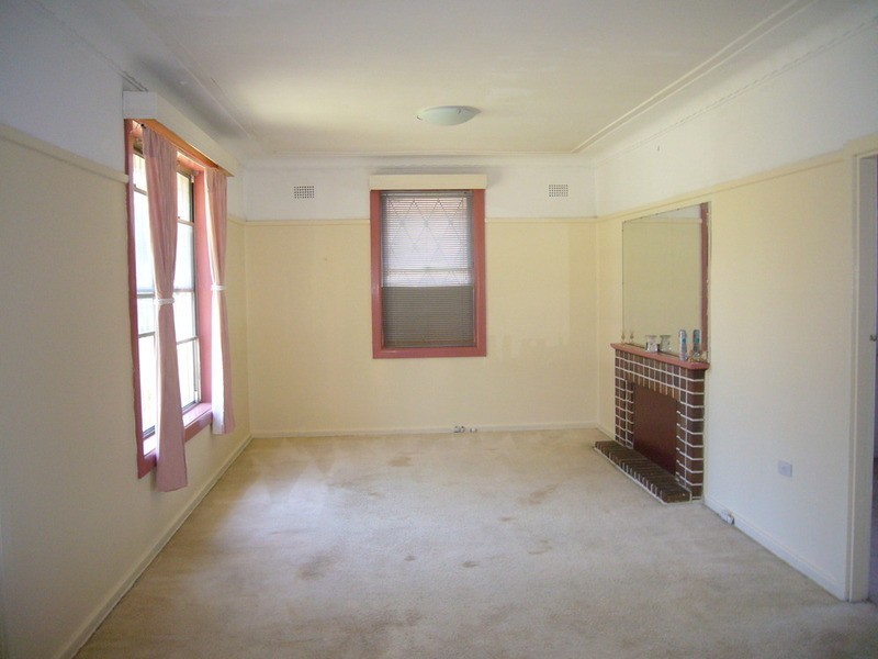 128 Hannans Road, Narwee NSW 2209