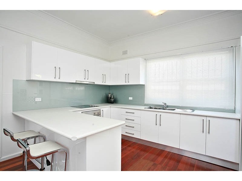 19 Flora Street, Roselands NSW 2196