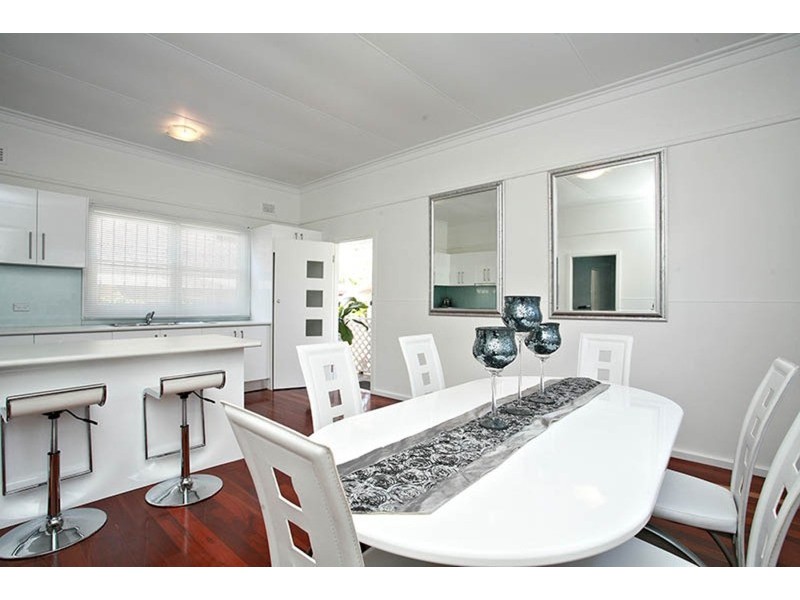 19 Flora Street, Roselands NSW 2196