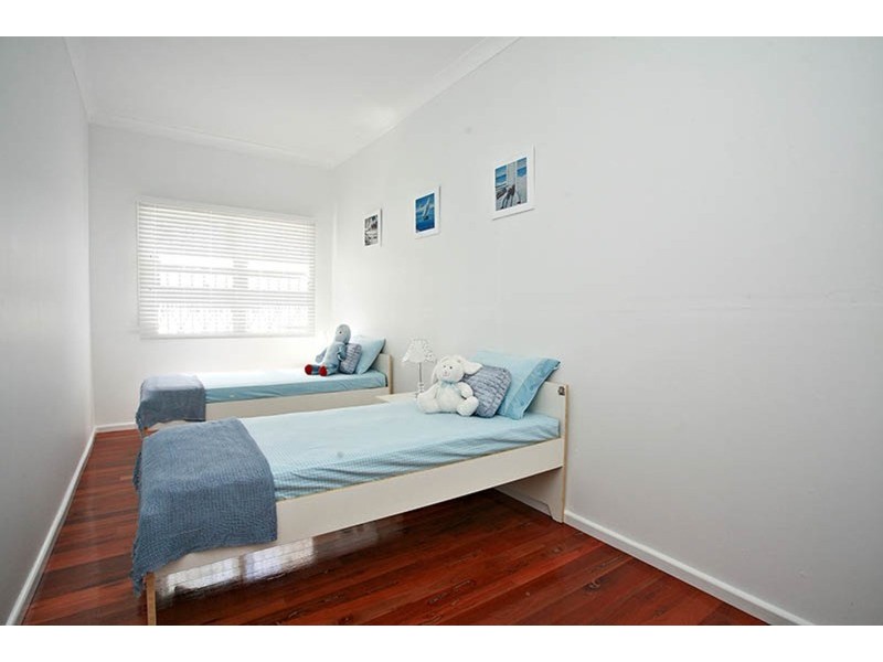 19 Flora Street, Roselands NSW 2196