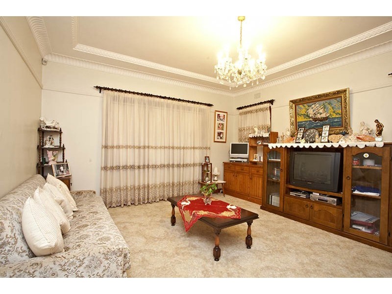 66 St Elmo Parade, Kingsgrove NSW 2208