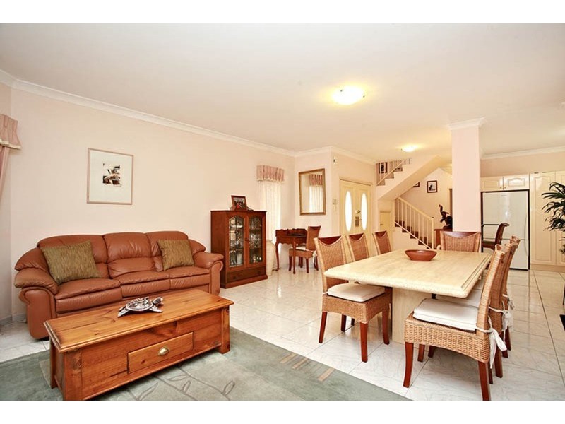 4/12 Weston Avenue, Narwee NSW 2209