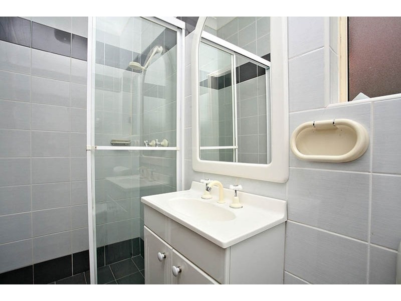 4/12 Weston Avenue, Narwee NSW 2209