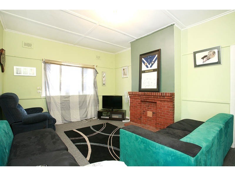 211 King Georges Road, Roselands NSW 2196