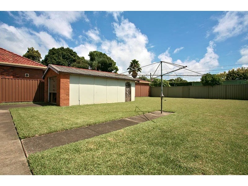 142 Morgan Street, Beverly Hills NSW 2209