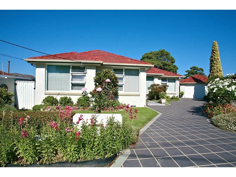 7 Carol Crescent, Roselands NSW 2196