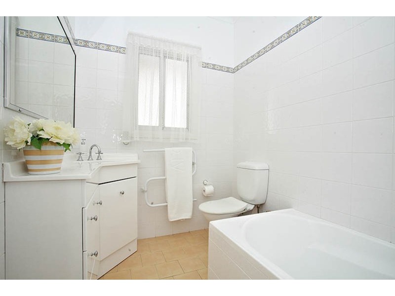 254 Carrington Avenue, Hurstville NSW 2220