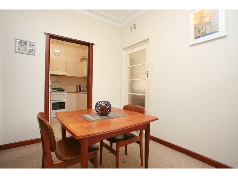 8 Palm Grove, Beverly Hills NSW 2209