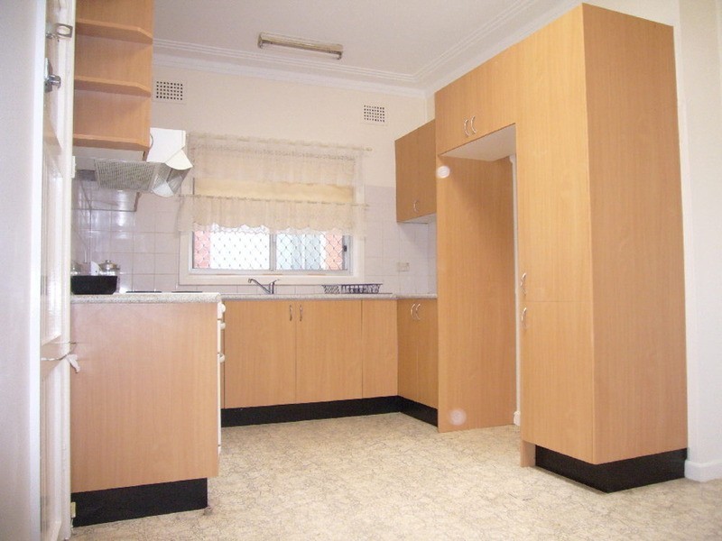 24 Ridgewell Street, Roselands NSW 2196