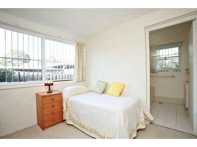 8 Carbethon Crescent, Beverly Hills NSW 2209