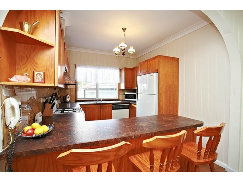 38 Rosebank Avenue, Kingsgrove NSW 2208