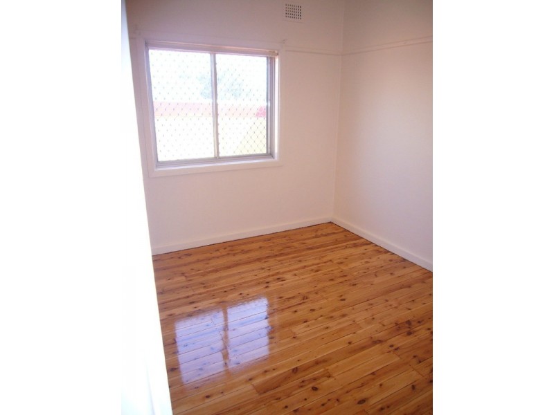 24 Ridgewell Street, Roselands NSW 2196