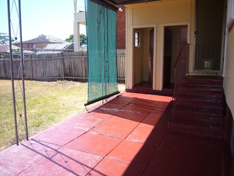 24 Ridgewell Street, Roselands NSW 2196