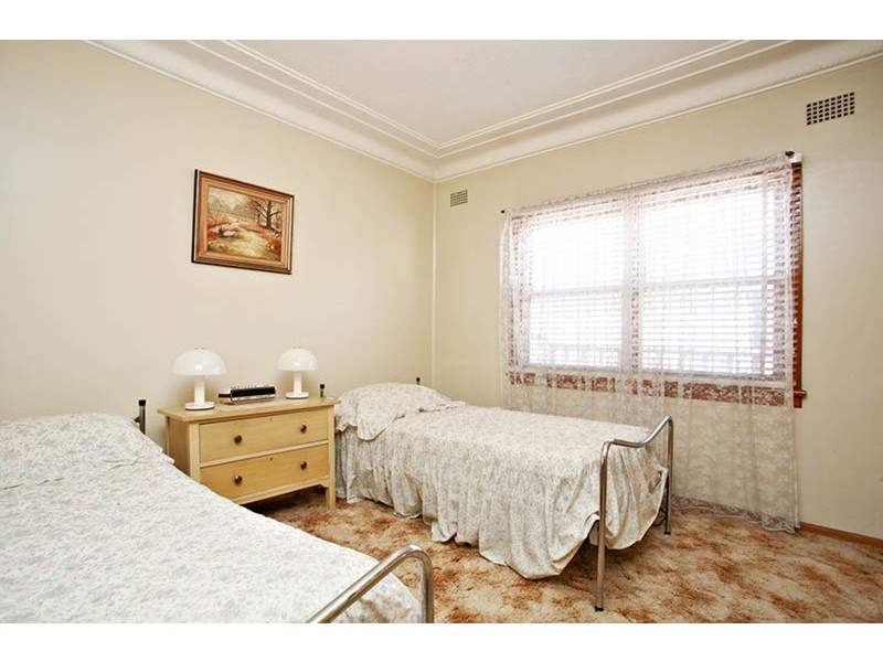 16 Grove Avenue, Narwee NSW 2209