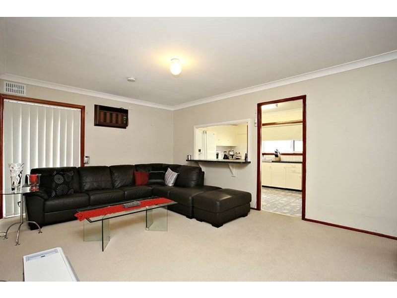 62 Bonds Road, Roselands NSW 2196