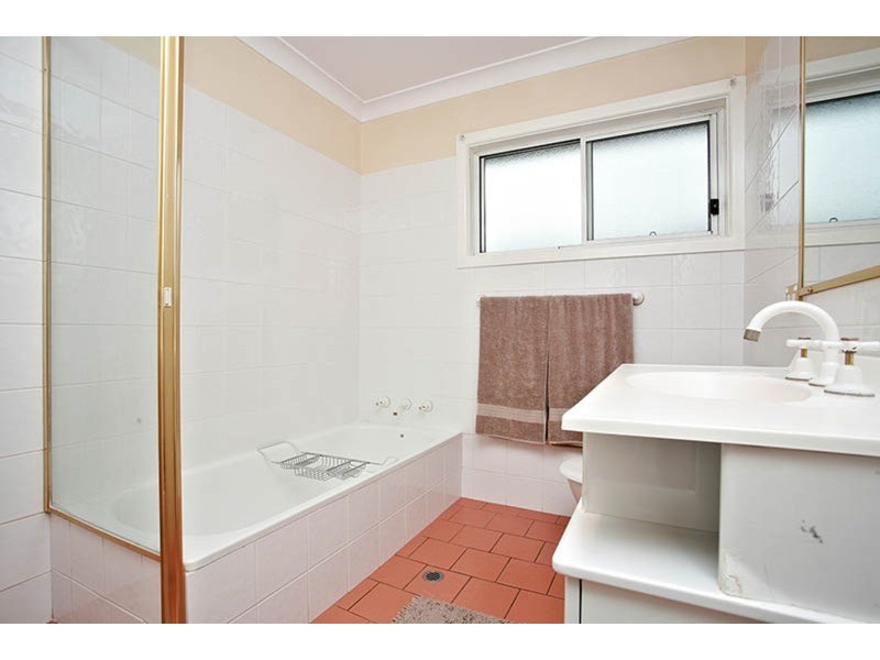 62 Bonds Road, Roselands NSW 2196