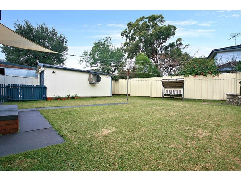 62 Bonds Road, Roselands NSW 2196