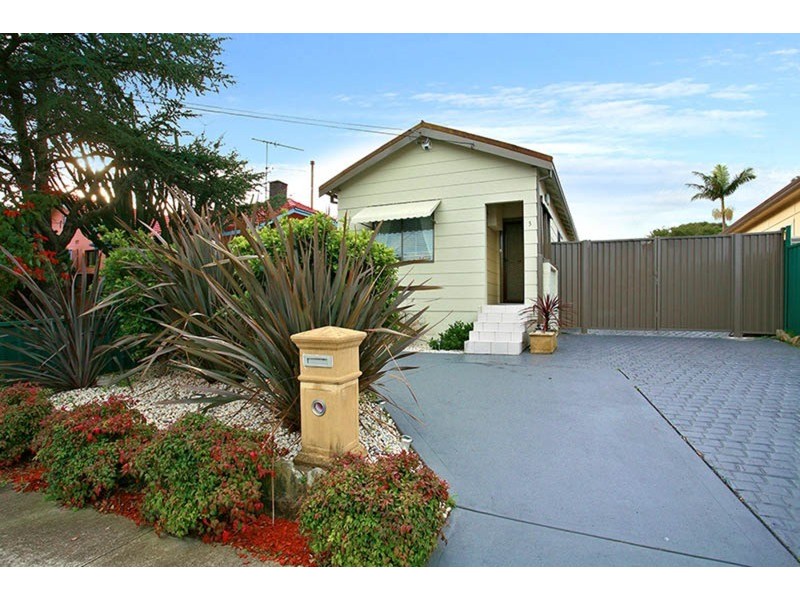 3 Charlescotte Avenue, Punchbowl NSW 2196