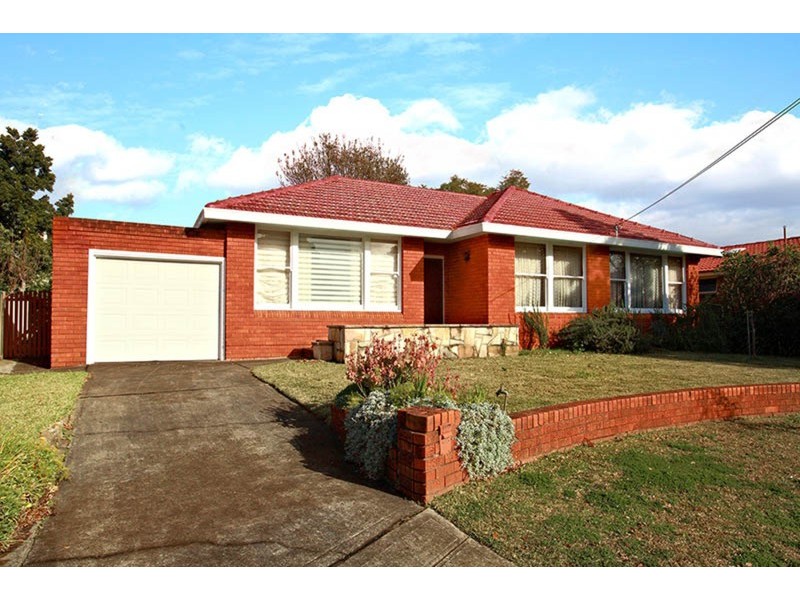 17 Wiggins Avenue, Beverly Hills NSW 2209