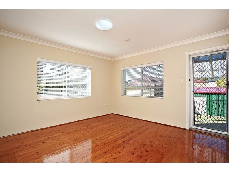 10 Elouera Street, Beverly Hills NSW 2209