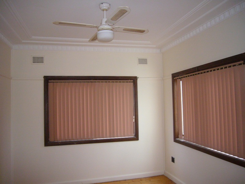 13 Hannans Road, Riverwood NSW 2210