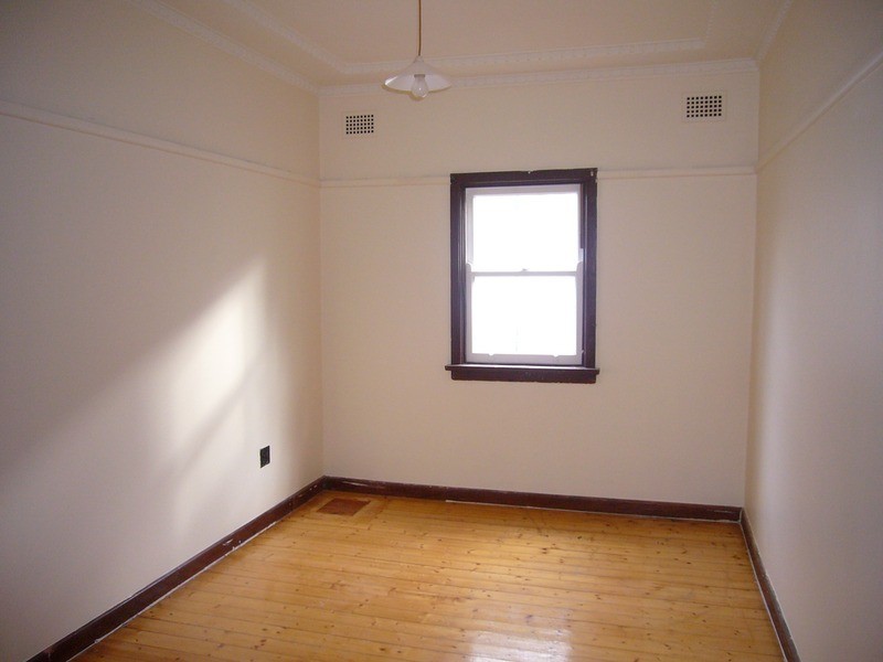 13 Hannans Road, Riverwood NSW 2210