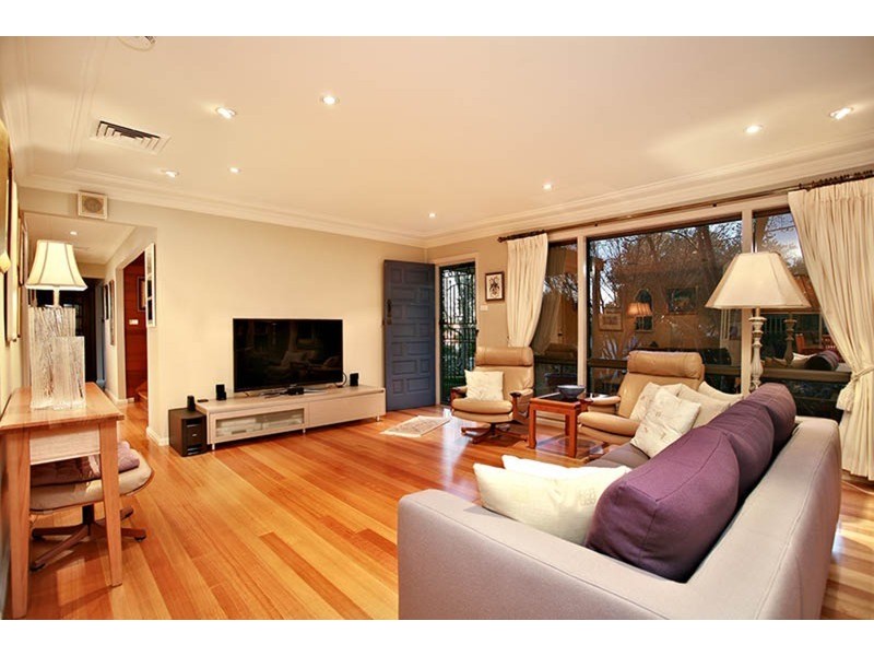 4 Daisy Street, Roselands NSW 2196