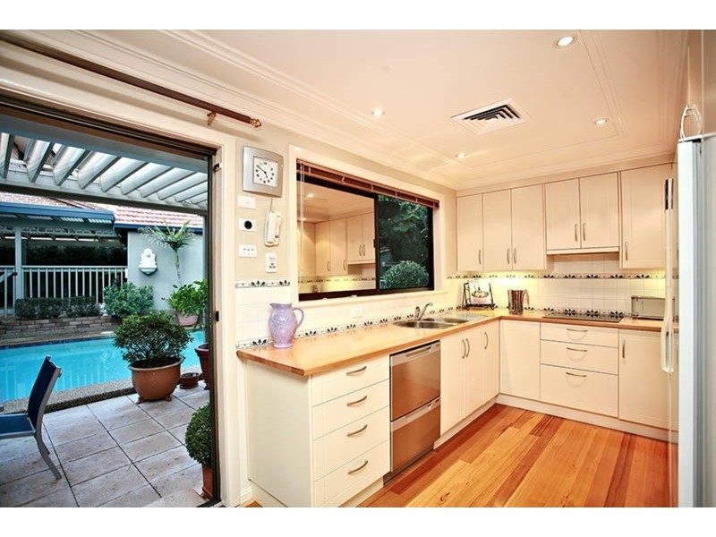 4 Daisy Street, Roselands NSW 2196