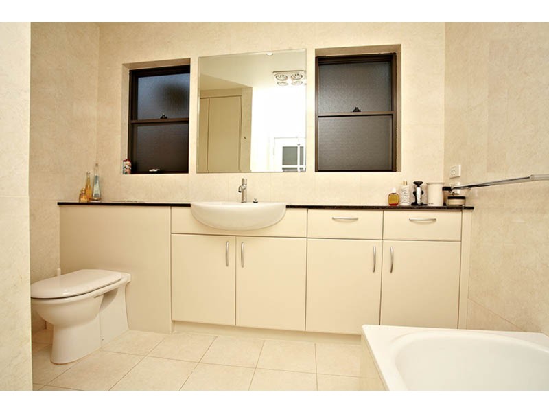 4 Daisy Street, Roselands NSW 2196