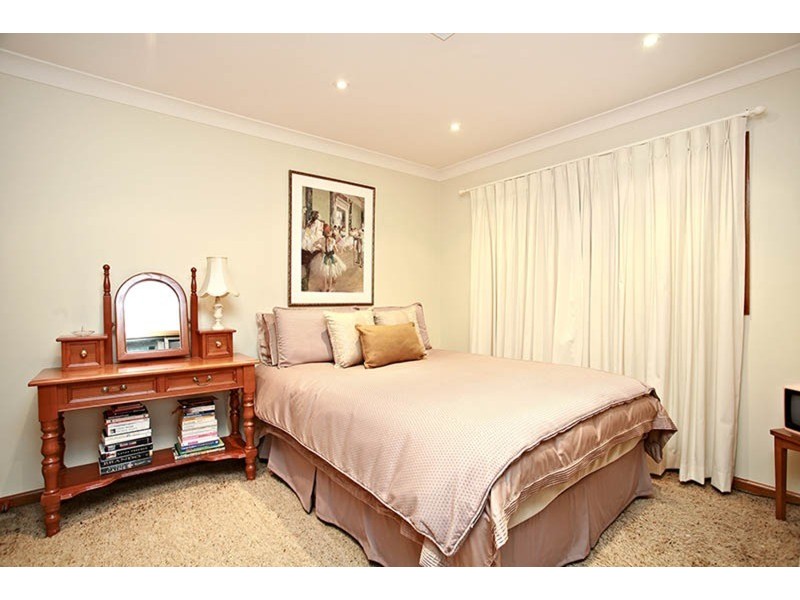 4 Daisy Street, Roselands NSW 2196